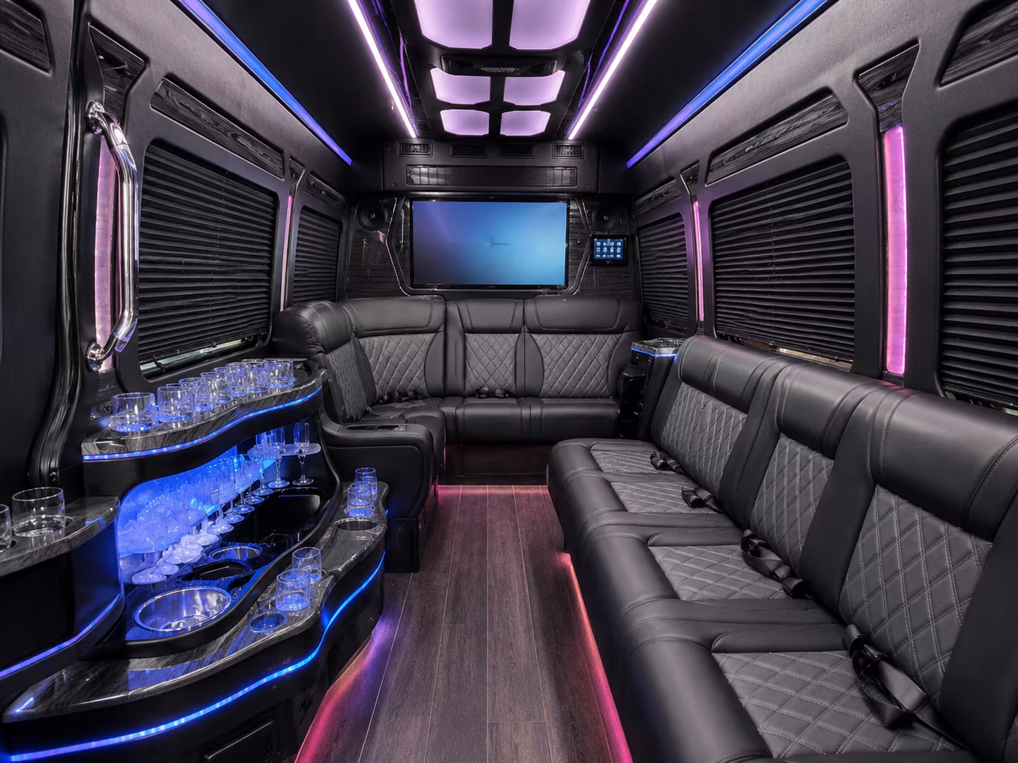 daviecharterbusservices com will help you get to heat games at kaseya center from davie